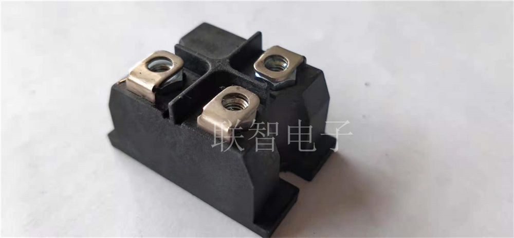 薄膜電阻和厚膜電阻的*大區別是什么？